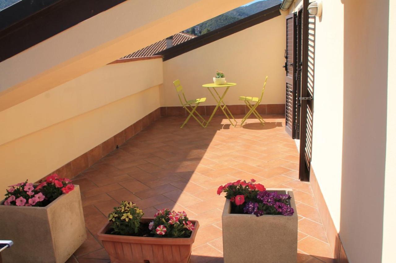 Ferienwohnung Mansarda Con Camino Montefranco Exterior foto